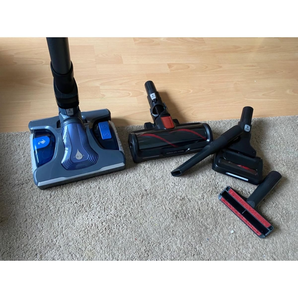 Mopping and vacuuming tiles